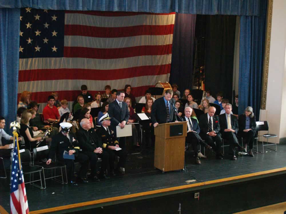 State Senator Robert Hedlund